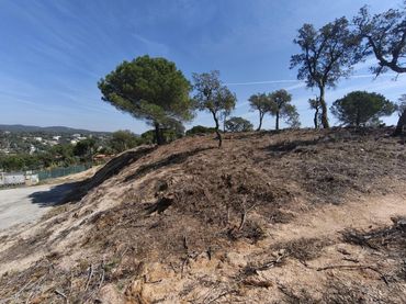 Terreni e lotti in vendita a Urà 23