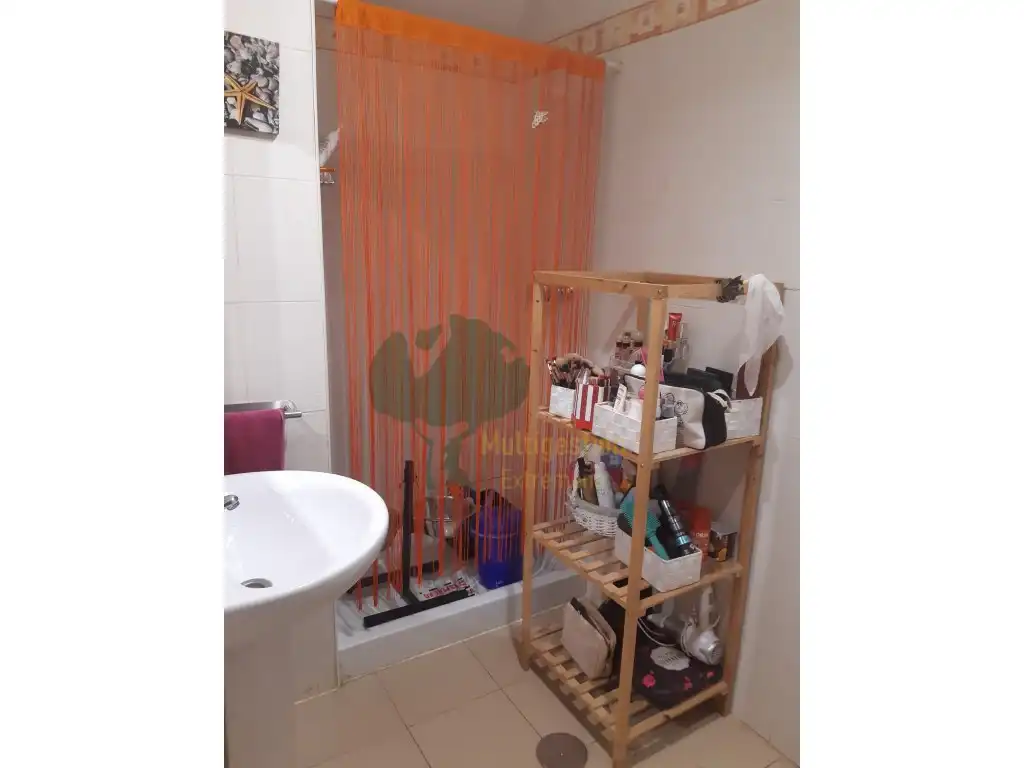 Badezimmer von Einfamilien-Reihenhaus zur Miete in Cáceres