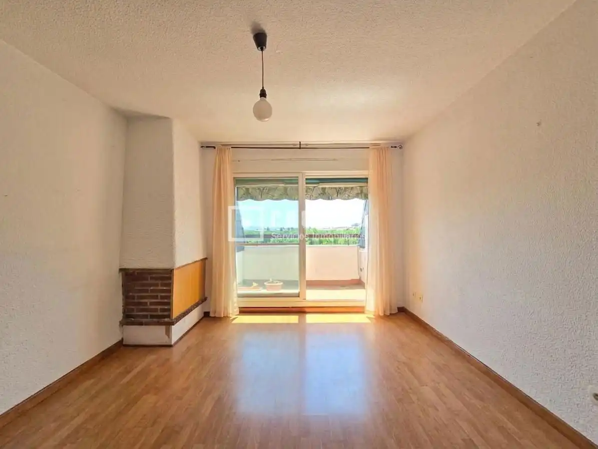 Sala d'estar de Àtic en venda en Guadarrama amb Calefacció, Jardí privat i Parquet