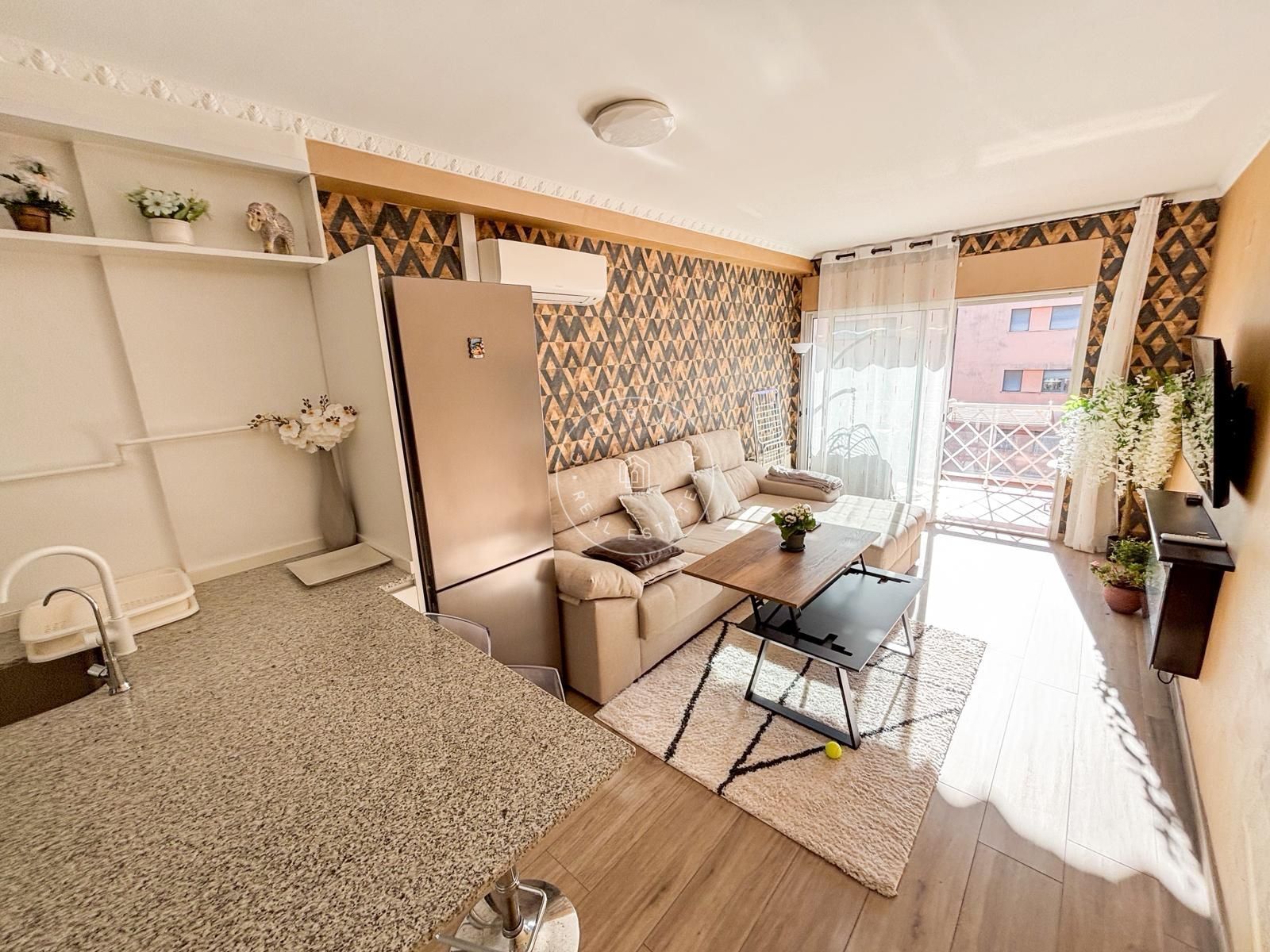 Sala de estar de Piso en venta en Lloret de Mar con Aire acondicionado, Calefacción y Terraza