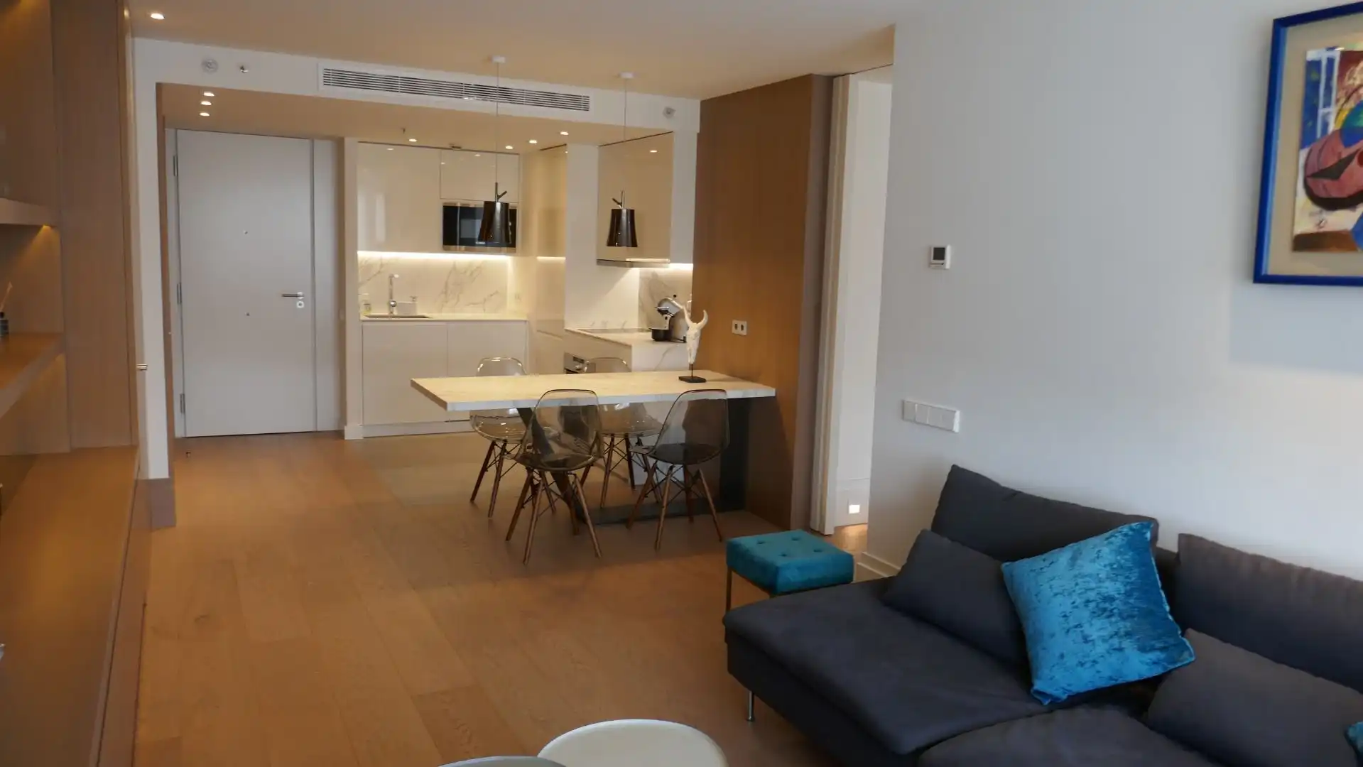 Apartamento con piscina en alquiler en Calle de Orense 69, imagen 3
