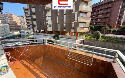 Exterior view of Flat for sale in Castro-Urdiales  with Heating, Parquet flooring and Terrace