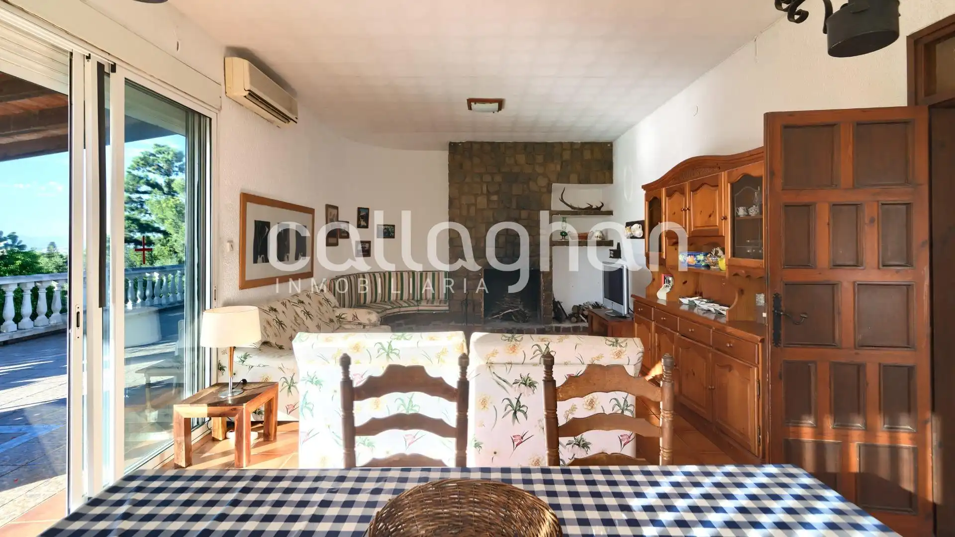Sala de estar de Casa o chalet en venta en Alzira con Aire acondicionado, Calefacción y Jardín privado