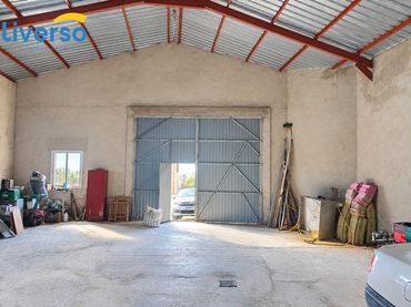 Nau industrial en venda a Valdeande