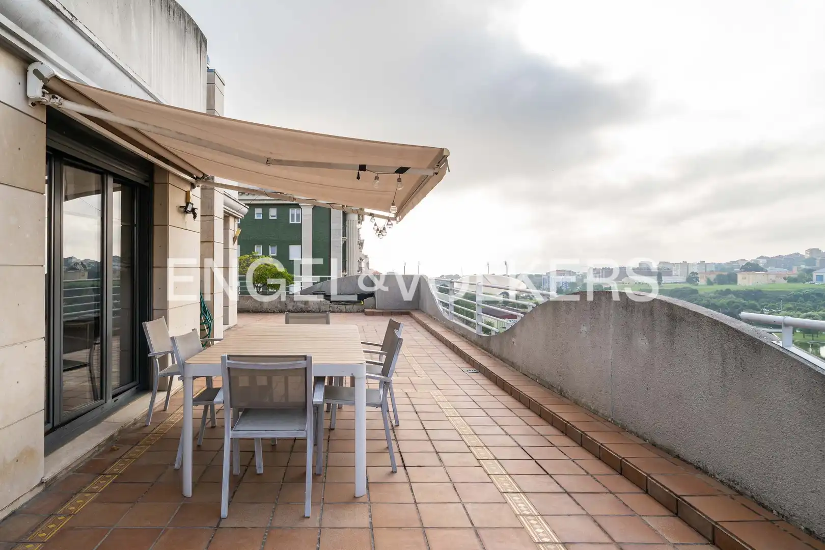 Ático en venta en Calle Hermanas Bronte, La Pereda