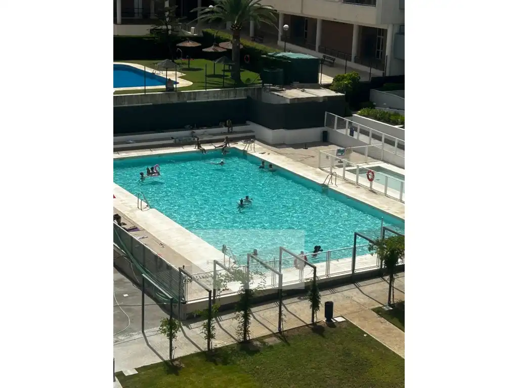 Wohnung zur Miete in Calle Emilio Prados, Los Rios