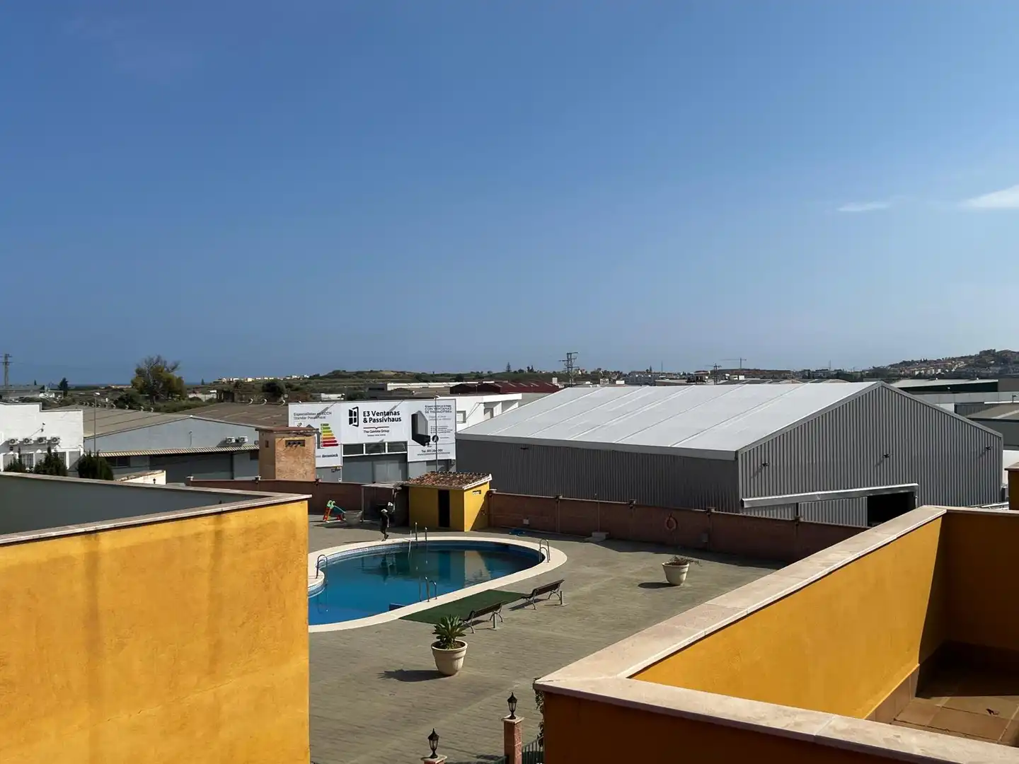 Piscina de Casa adosada en venda en Vélez-Málaga amb Jardí privat, Terrassa i Piscina comunitària