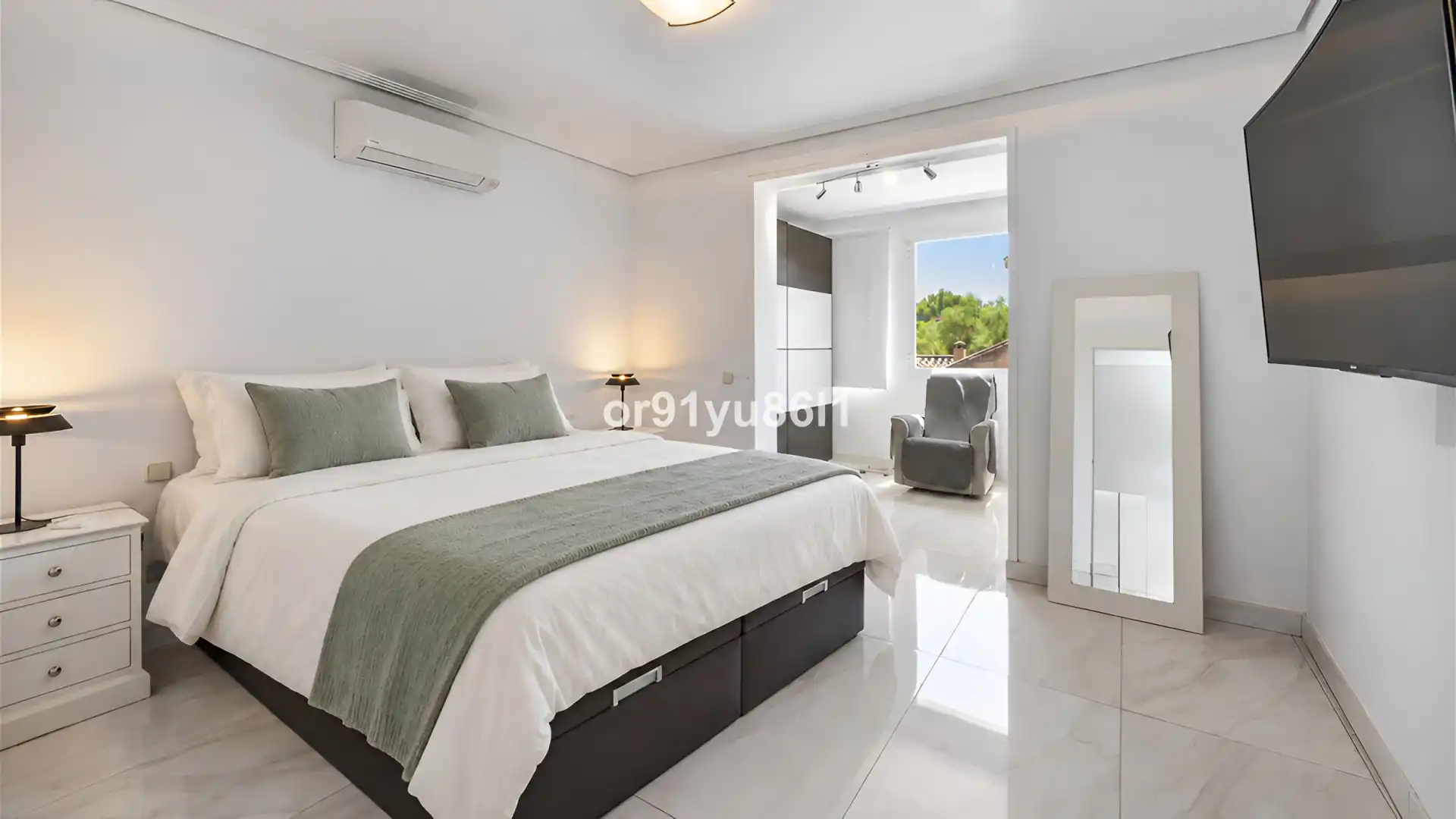Casa con piscina en venta en Milla de Oro, imagen 11