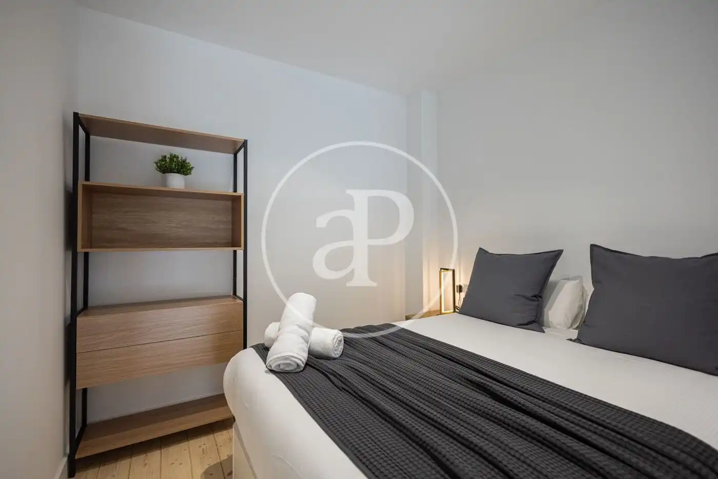 Habitación de Loft en venta en Valencia con Aire acondicionado, Calefacción y Amueblado