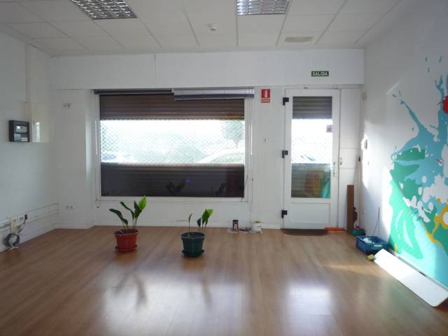 Oficina en Alquiler en Carretera al Puerto Deportivo, 27 en Maliaño