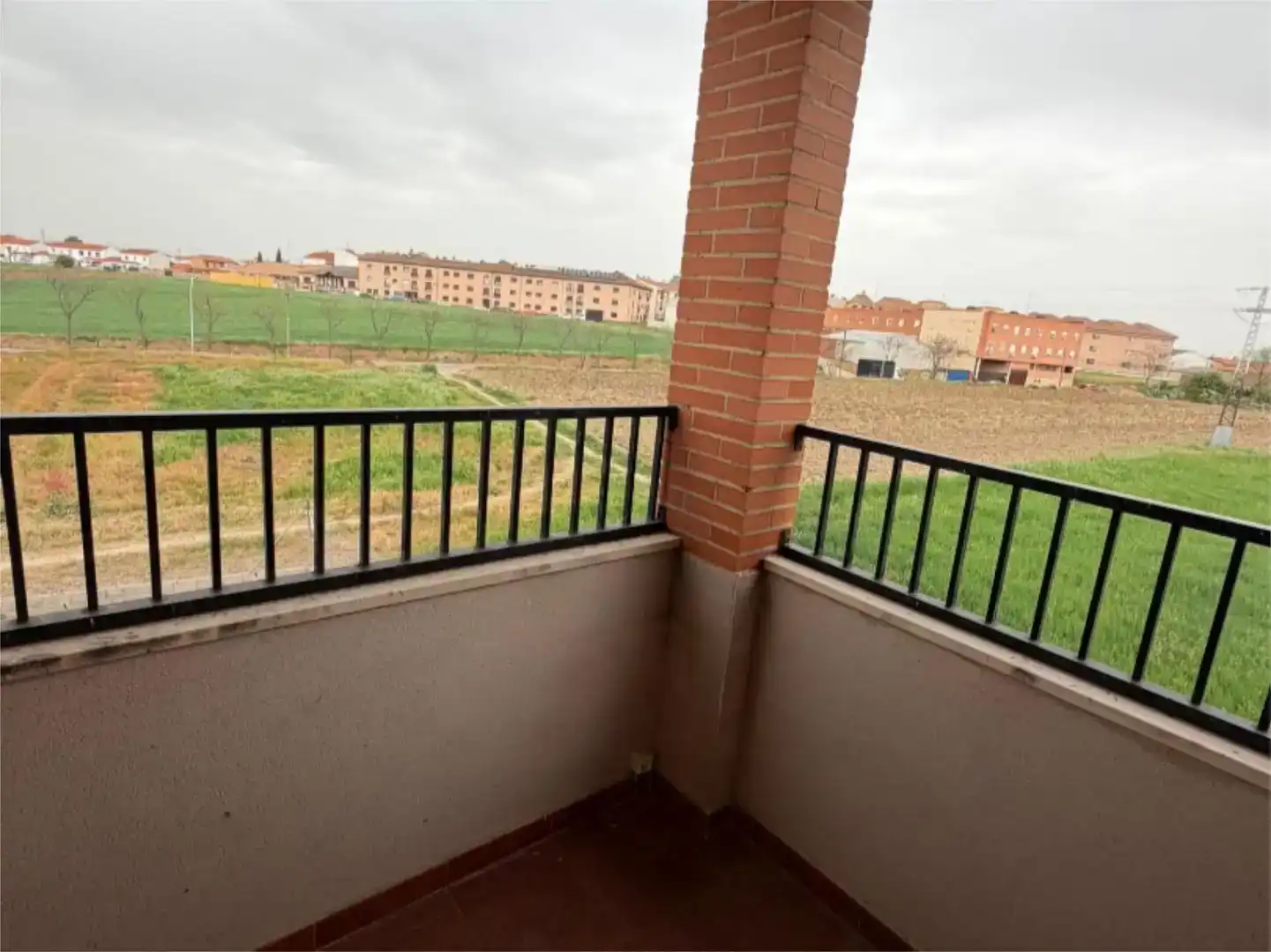 Terrassa de Casa o xalet en venda en Cedillo del Condado amb Piscina i Balcó