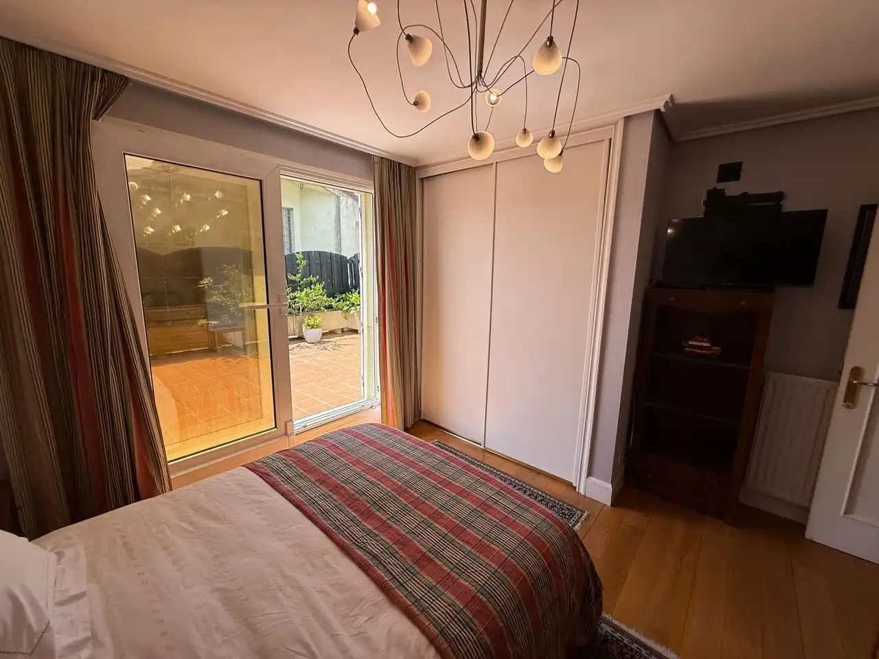 Habitación de Ático en venta en Castro-Urdiales con Calefacción, Parquet y Terraza