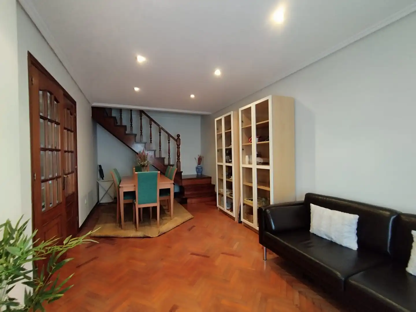 Wohnung zur Miete in A Coruña Capital  mit Parkett, Möbliert und Ofen