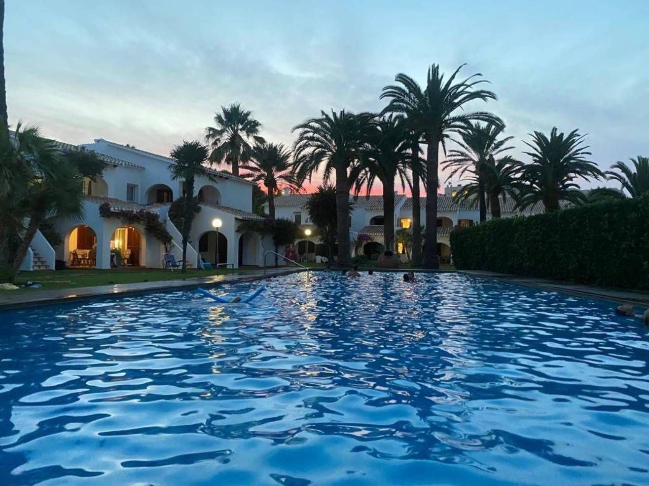 Swimming pool of Flat to rent in Dénia