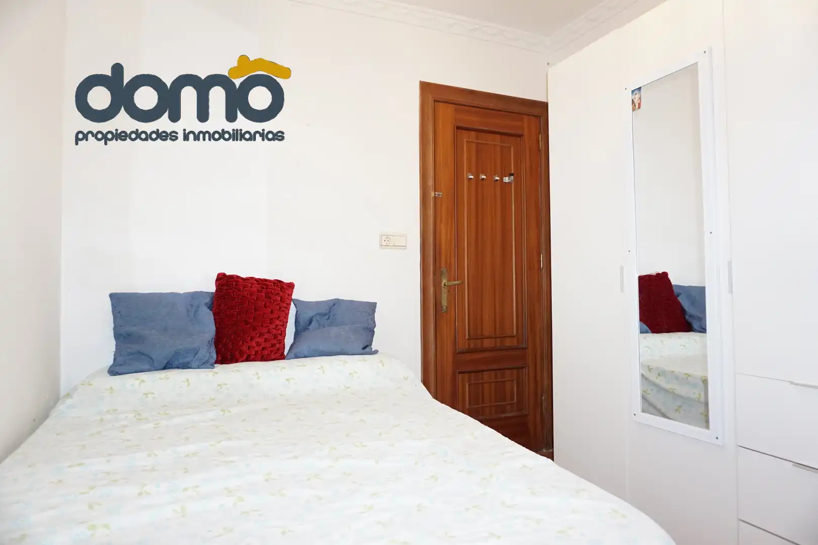 Flat with terrace to rent in Calle Halcón, imagen 6