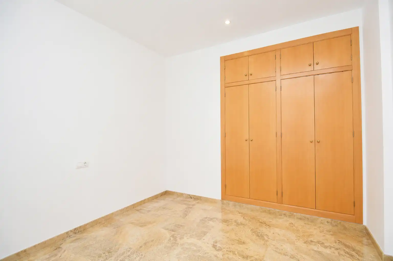 Habitación de Piso en venta en El Ejido con Aire acondicionado, Terraza y Trastero