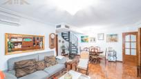 Sala d'estar de Àtic en venda en Móstoles amb Aire condicionat, Calefacció i Terrassa