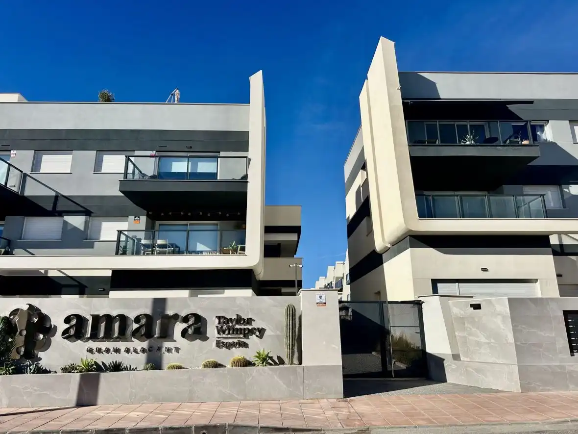 Appartement compact avec piscine à vendre à Avenida de Escandinavia
