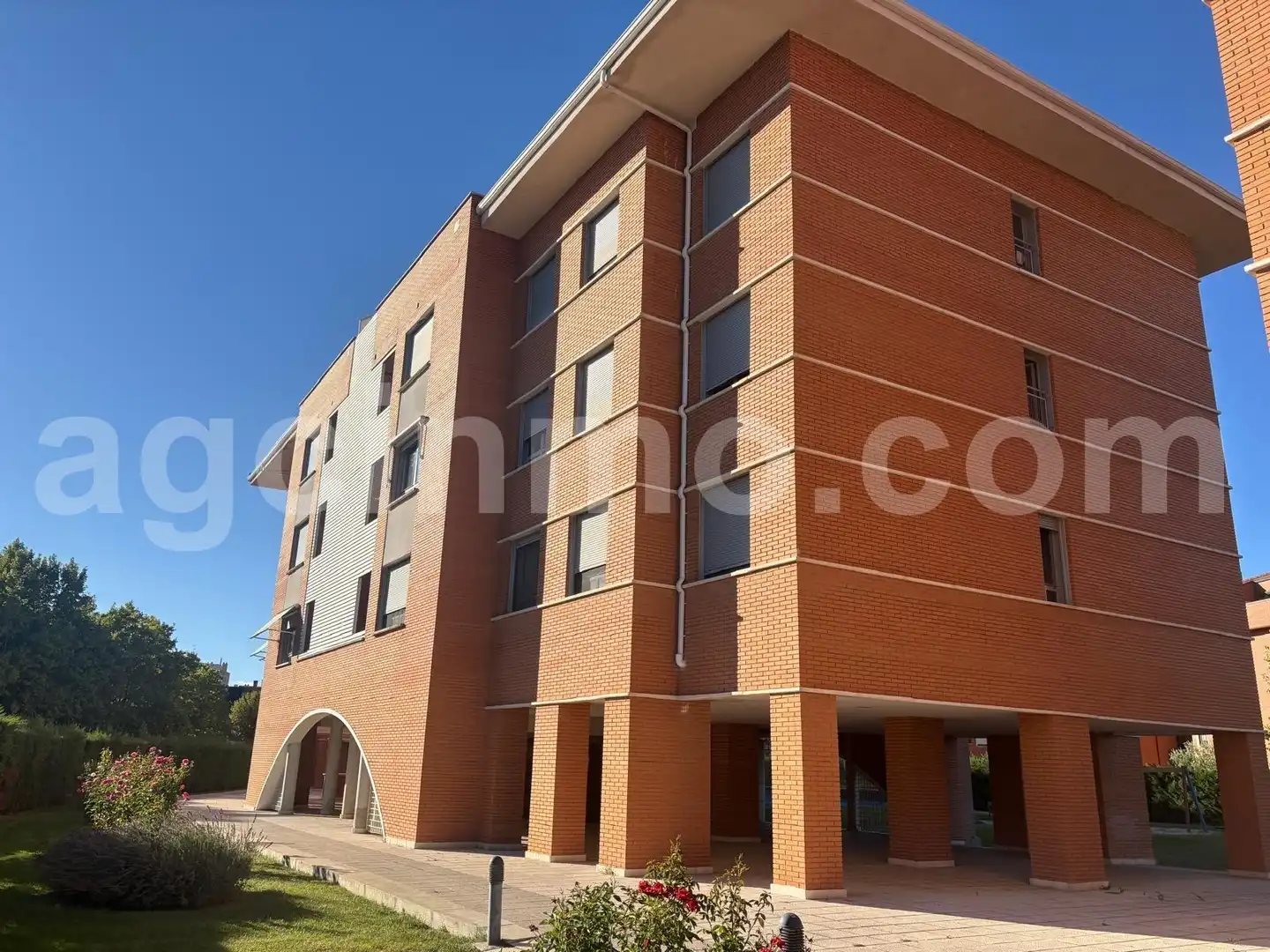 Appartement avec ascenseur à vendre à Calle Tierra de Soria