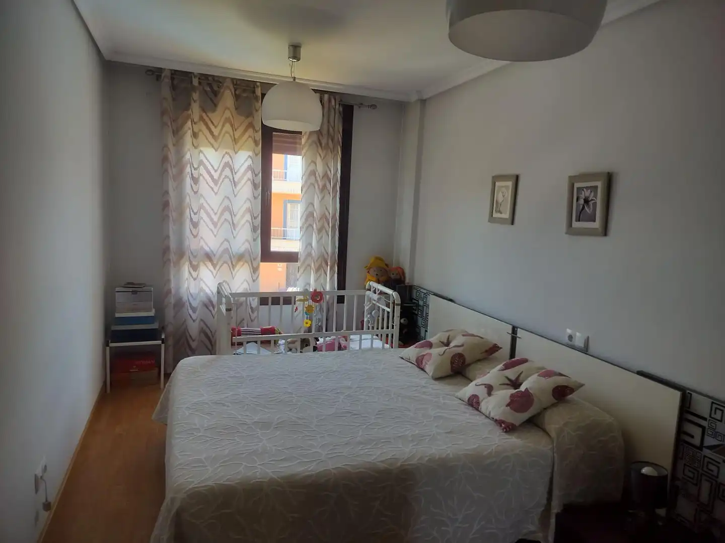Dormitori de Casa adosada en venda en Ponferrada amb Calefacció