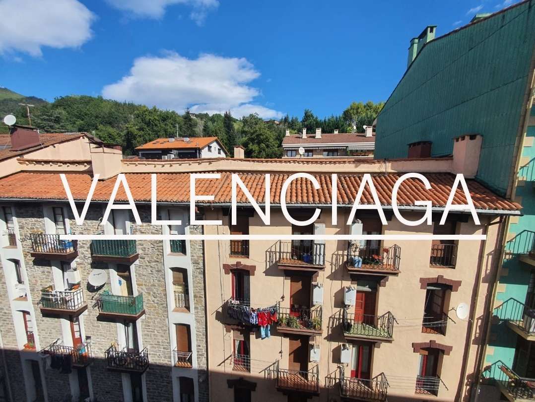 Vista exterior de Piso en venta en Ordizia con Balcón