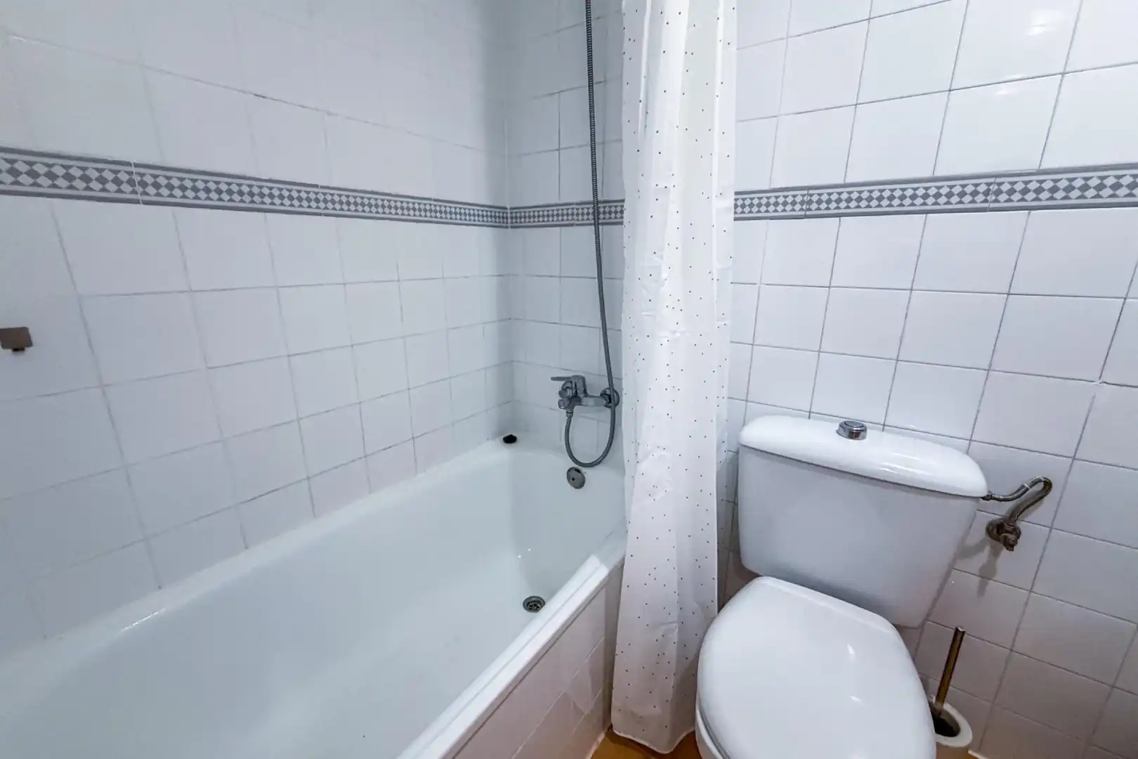 Baño de Apartamento de alquiler en Playa del Acequión, Náufragos y Rocío del Mar