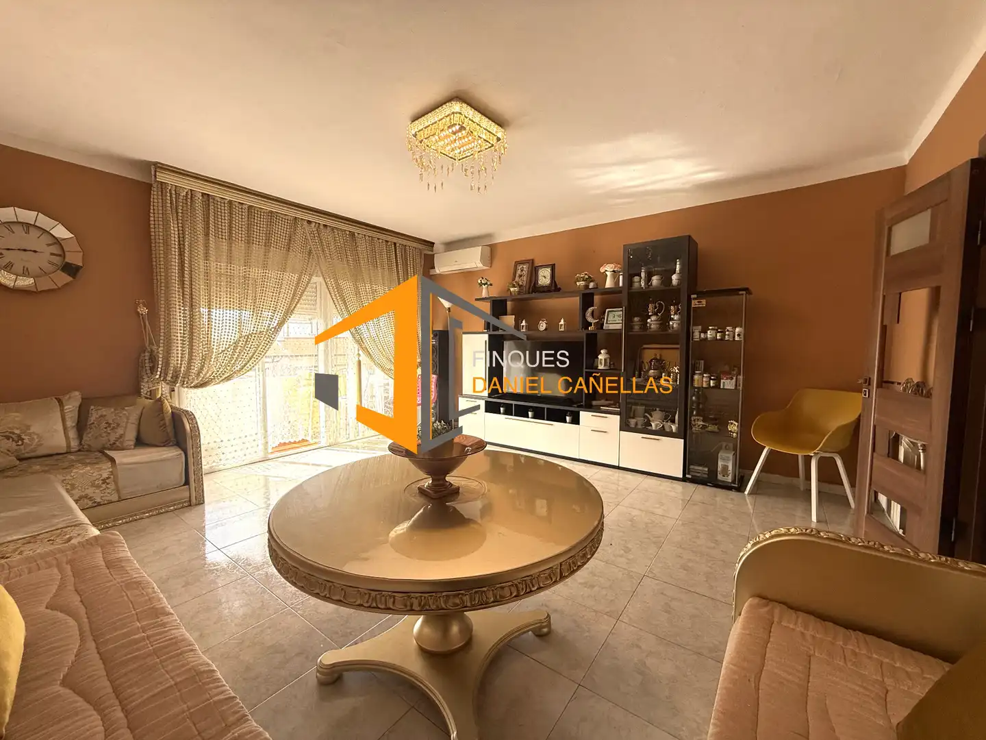 Sala d'estar de Pis en venda en Tàrrega amb Aire condicionat, Calefacció i Forn