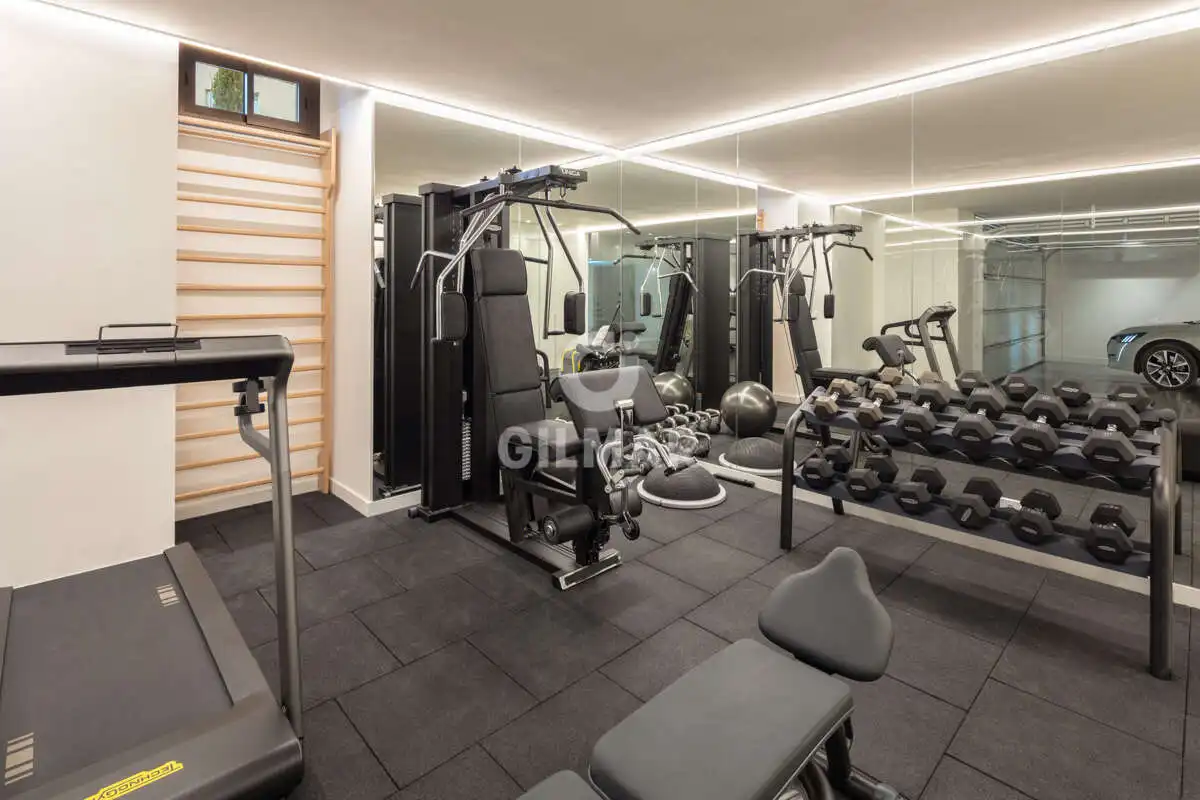 Chalet con piscina en venta en Nueva Andalucía, imagen 5