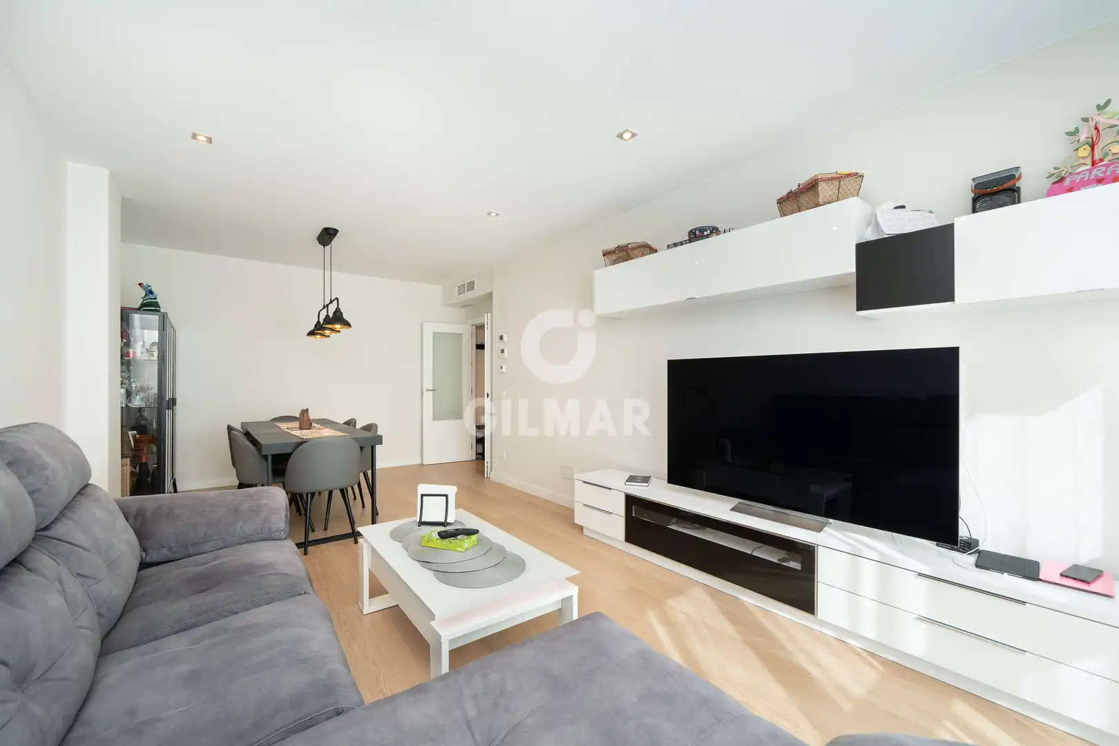 Living room of Flat for sale in Madrid  with Heating, Private garden and Storage room