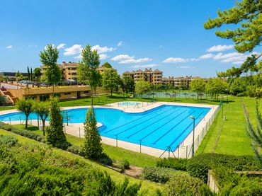 Pis amb piscina en venda a Carretera de Húmera 96