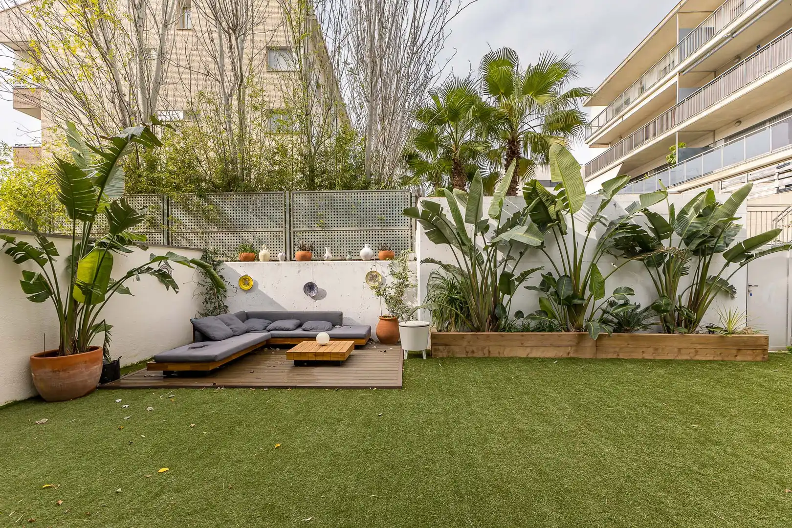 Terrasse von Wohnungen zum Verkauf in Sitges mit Klimaanlage, Heizung und Privatgarten