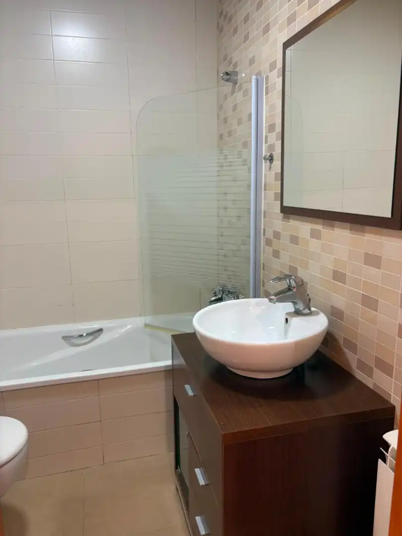 Bathroom of Flat for rent in Terrassa  with Heating, Parquet flooring and Oven