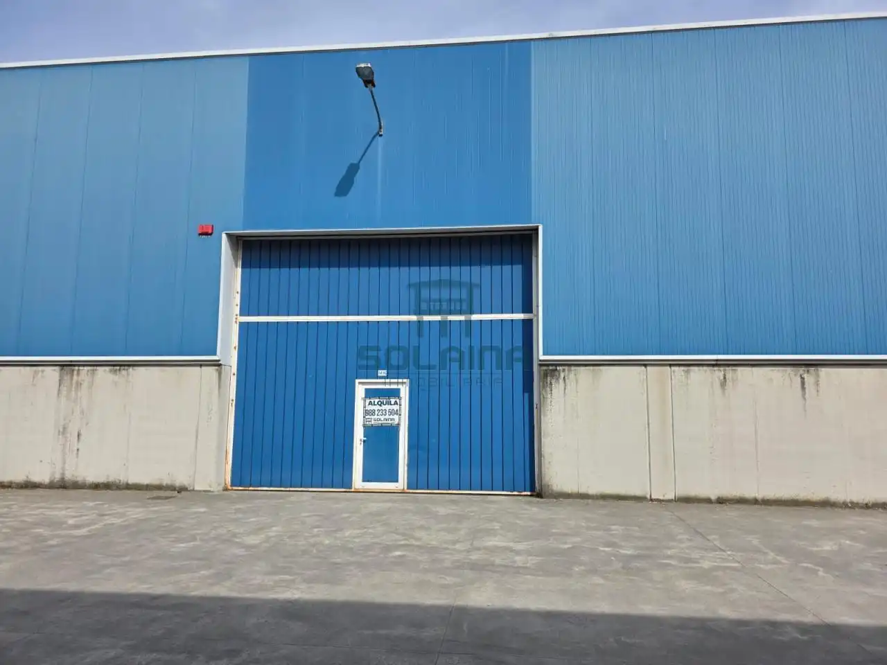 Exterior view of Industrial buildings for rent in San Cibrao das Viñas