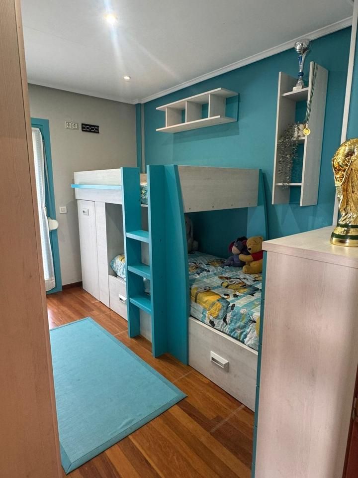 Dormitori de Casa o xalet en venda en Castro-Urdiales