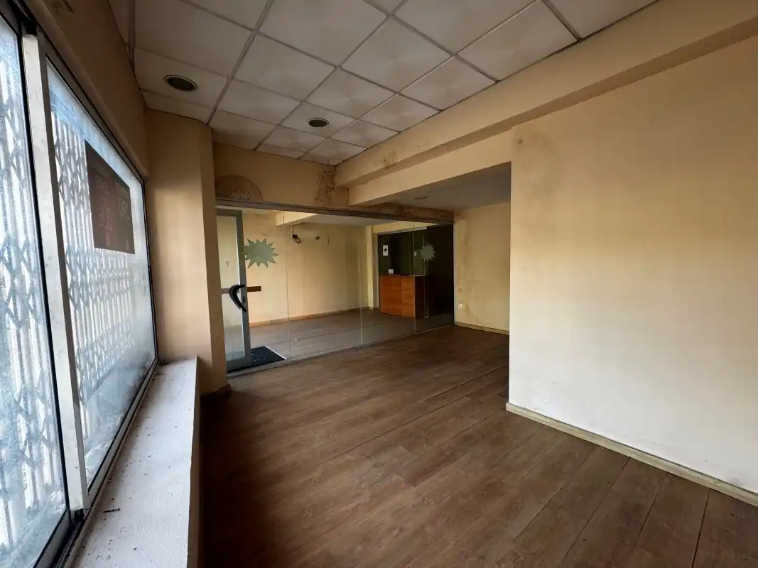 Local commercial à vendre à Plaça de Crist Rei s/n, imagen 5