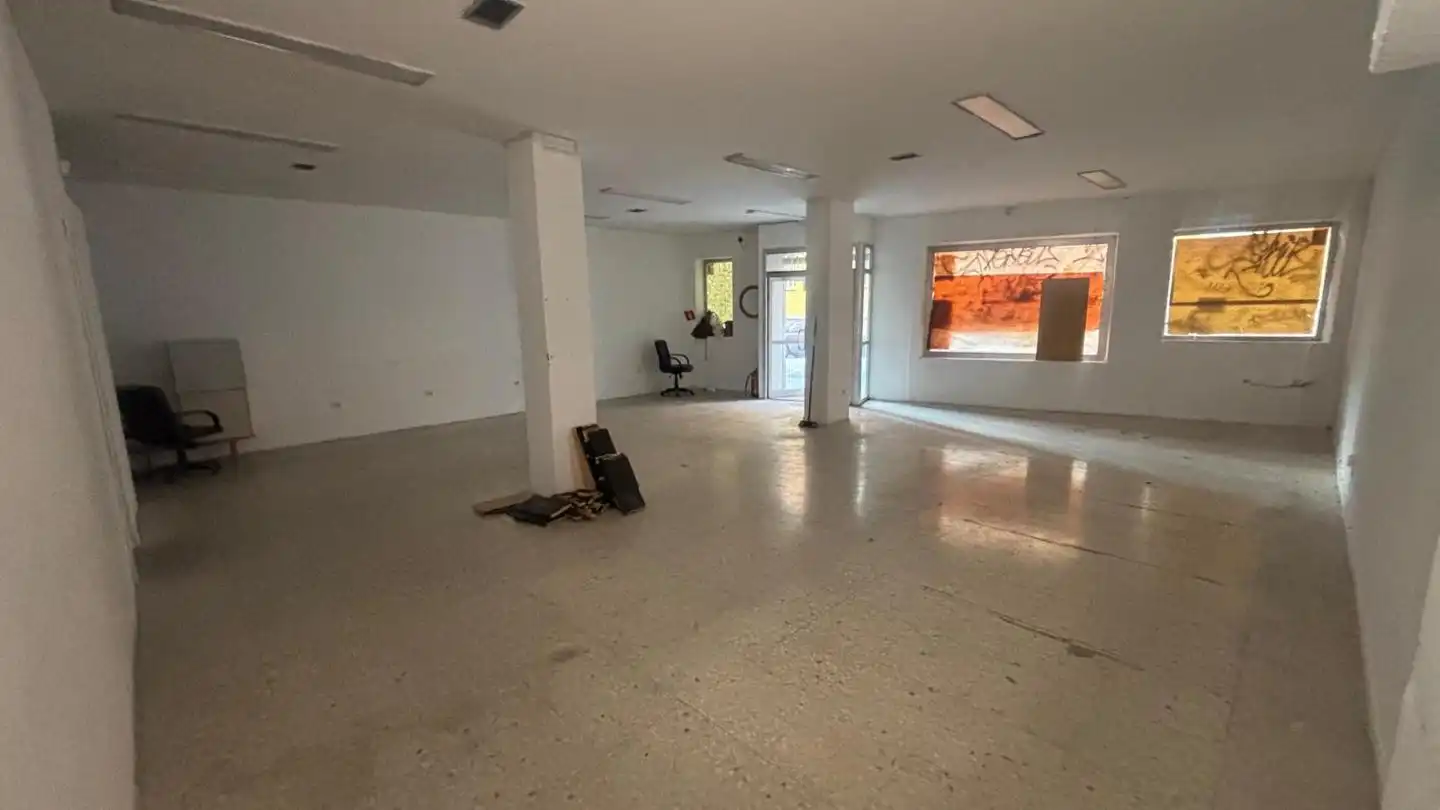 Local comercial en venta en De Francisco Aritio, imagen 3