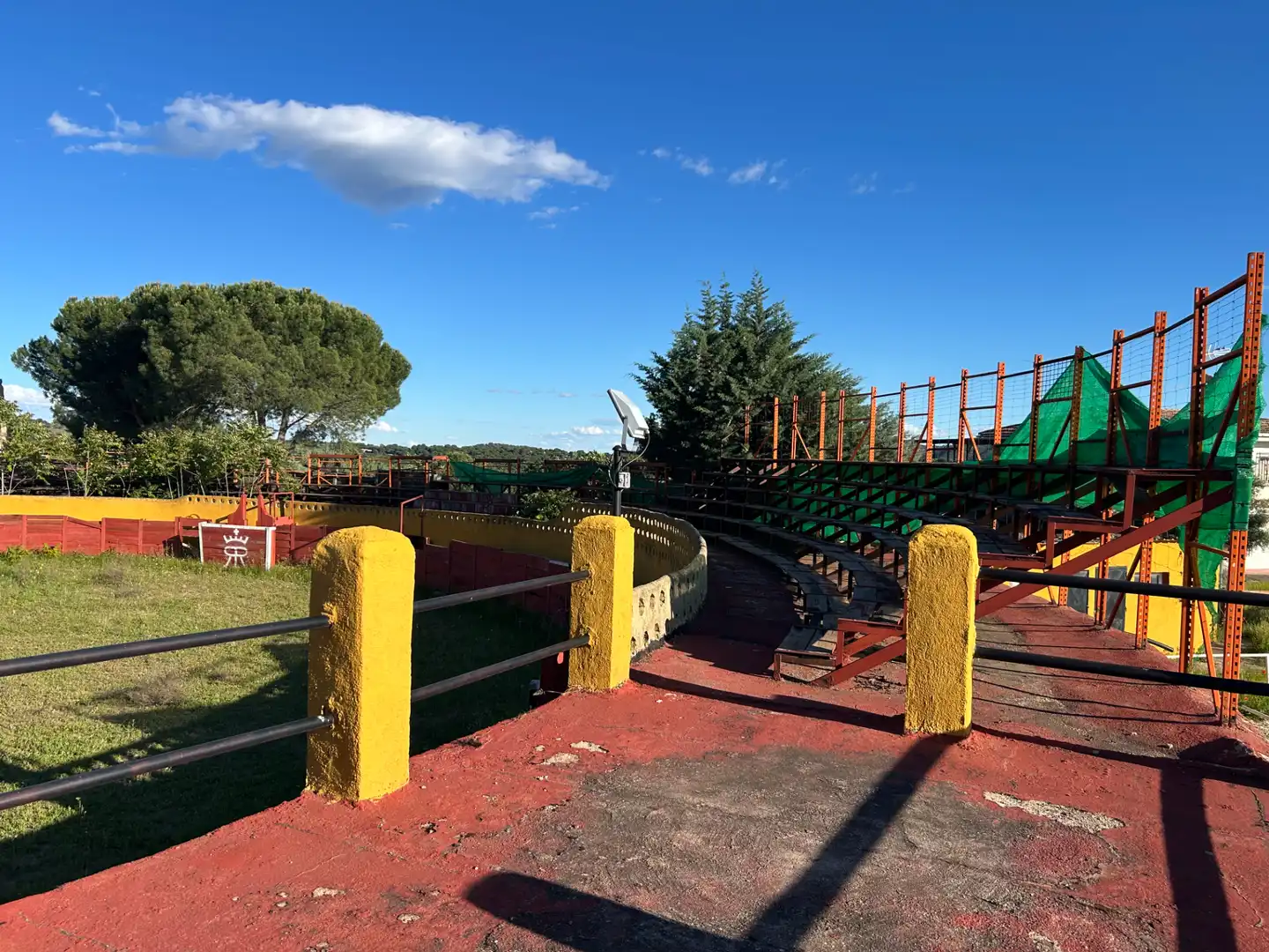 Parking de Finca rústica en venta en Navas del Rey con Calefacción, Jardín privado y Terraza