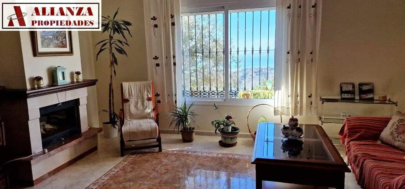 Casa con balcone in vendita a Este, imagen 2