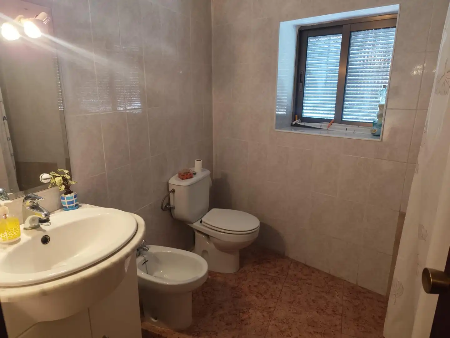 Baño de Finca rústica en venta en Mogente / Moixent con Terraza, Trastero y Amueblado