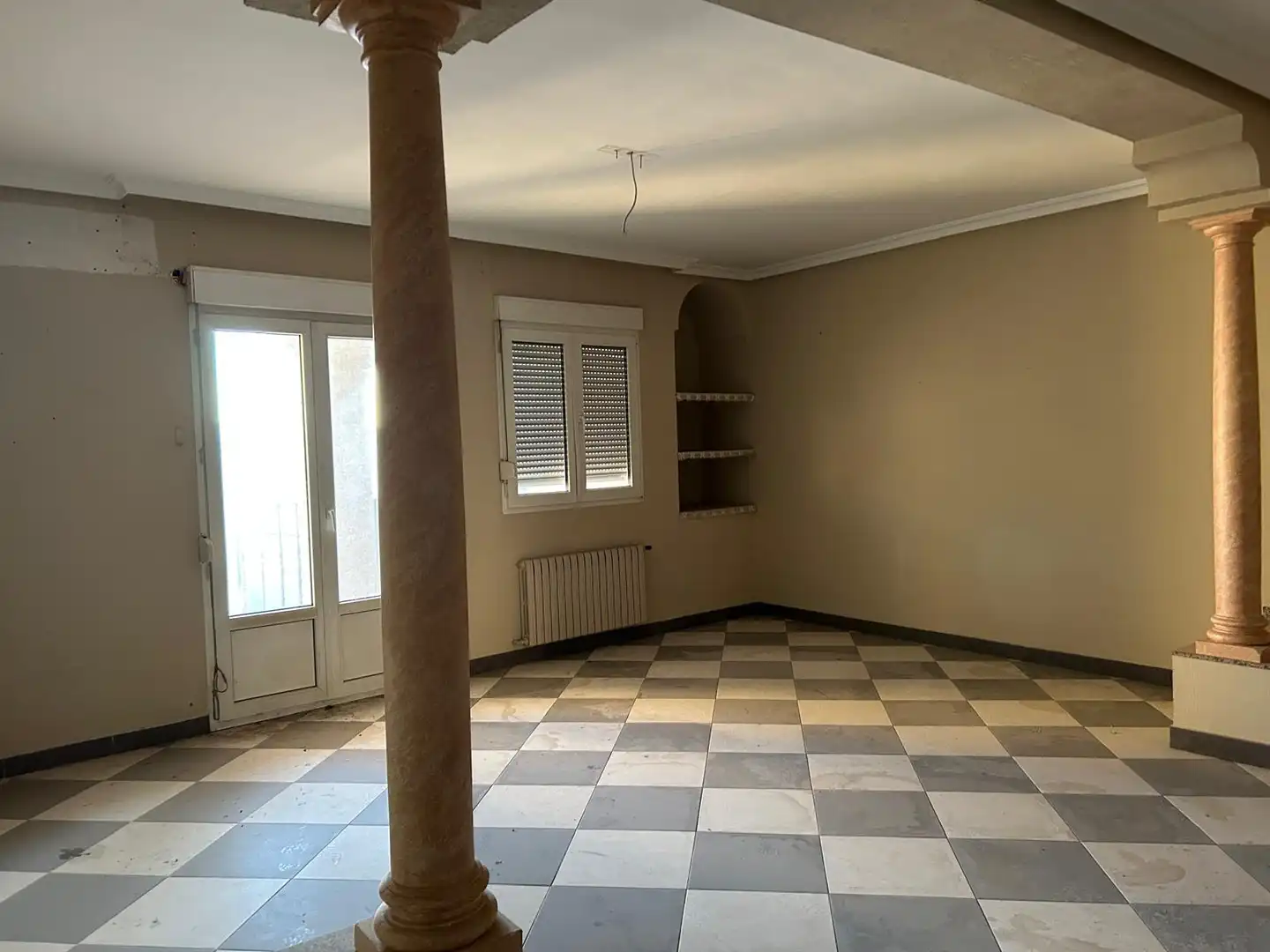 Flat for sale in Begíjar