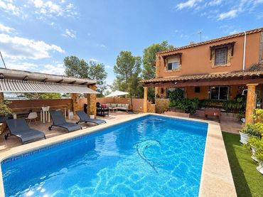 Casa en venta en Jacarilla