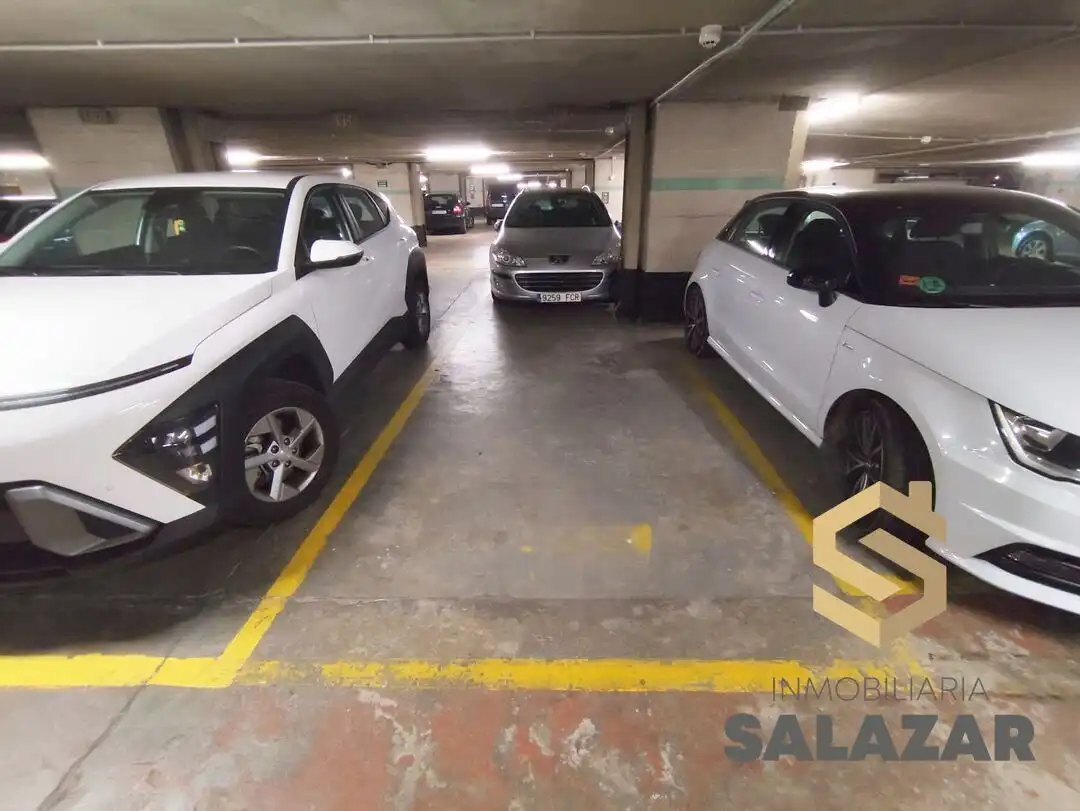 Parking de Piso en venta en Bilbao  con Calefacción