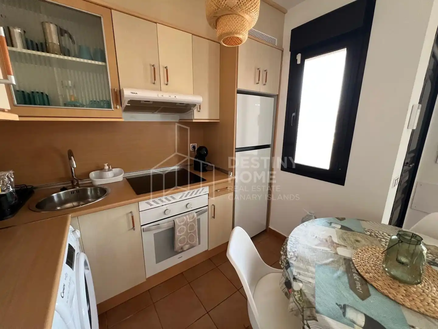 Cuina de Casa adosada en venda en La Oliva amb Jardí privat, Terrassa i Moblat