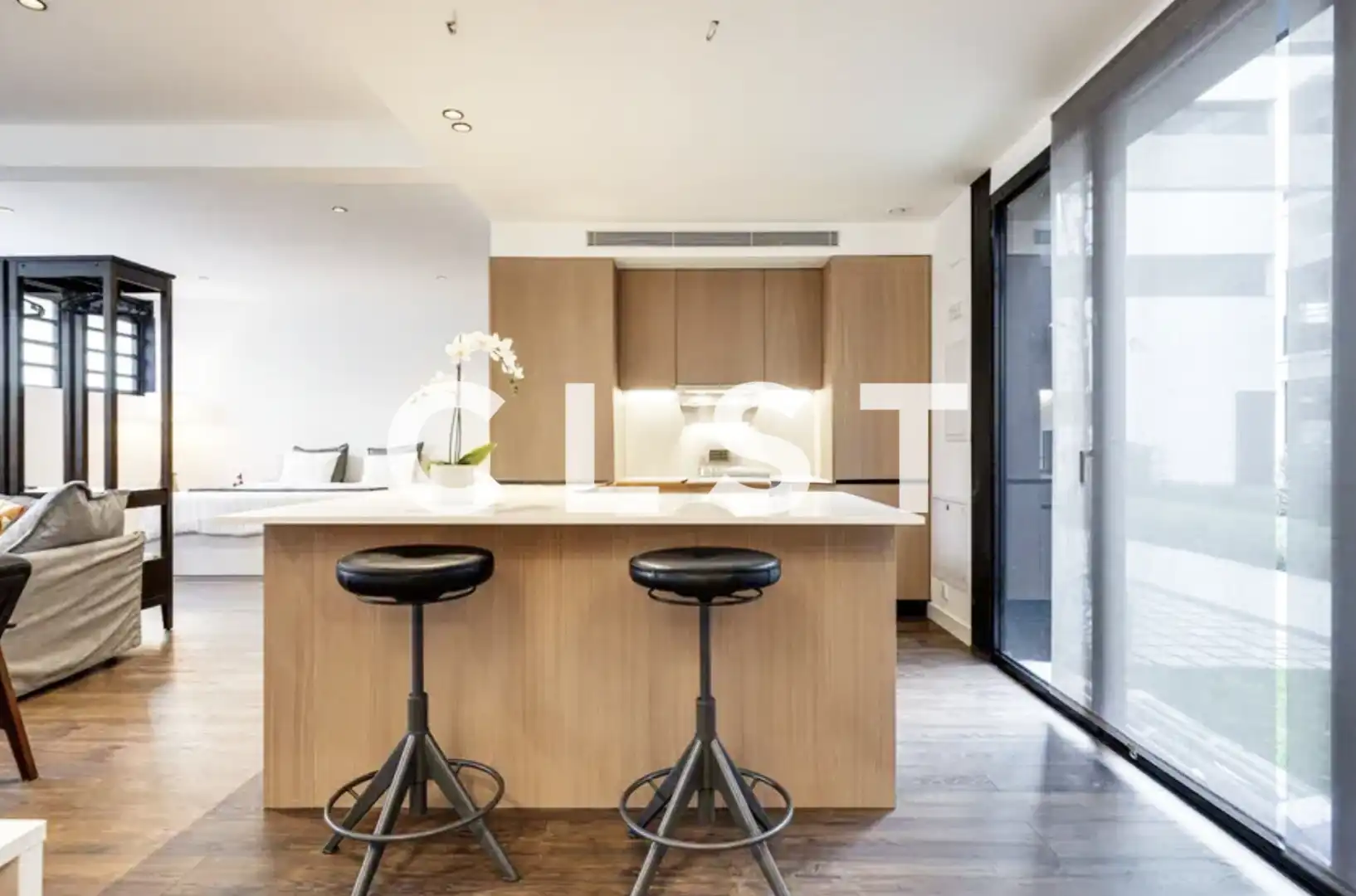 Cocina de Planta baja en venta en Barcelona con Aire acondicionado, Calefacción y Jardín privado