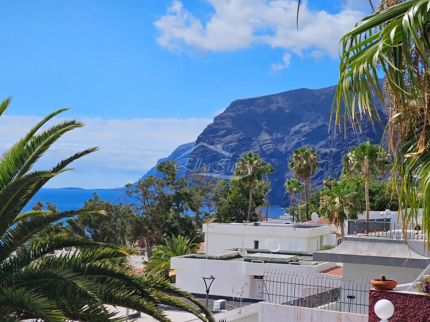 Außenansicht von Wohnung zum Verkauf in Santiago del Teide mit Terrasse und Möbliert