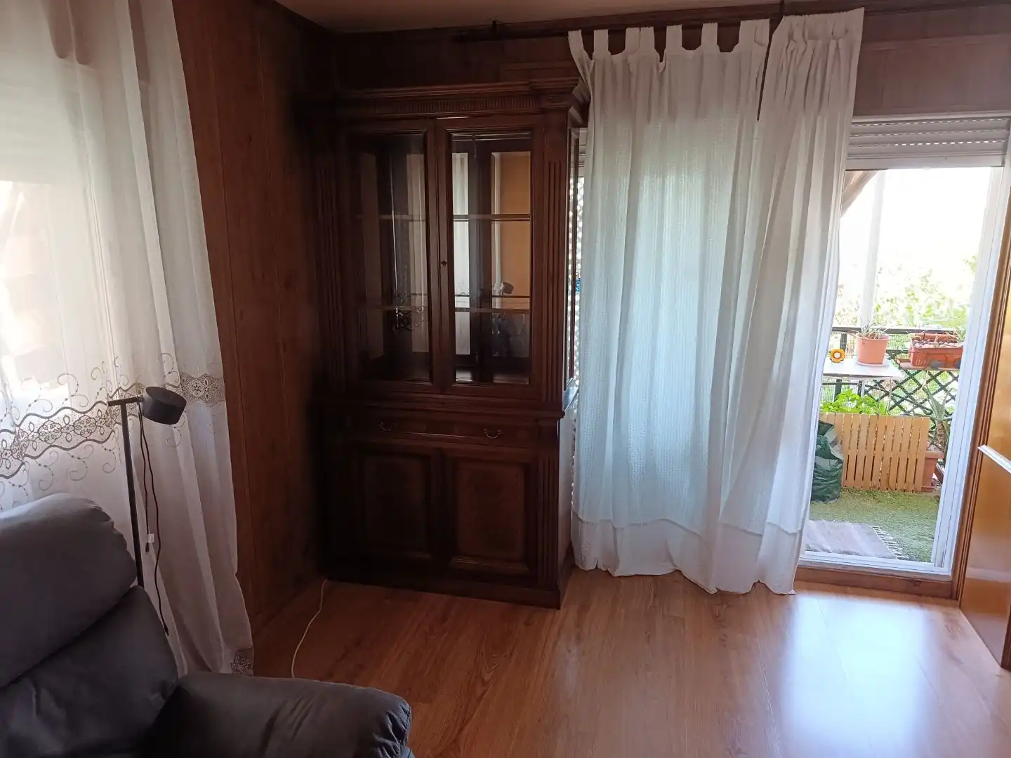 Bedroom of Flat for sale in  Granada Capital  with Air Conditioner, Terrace and Balcony