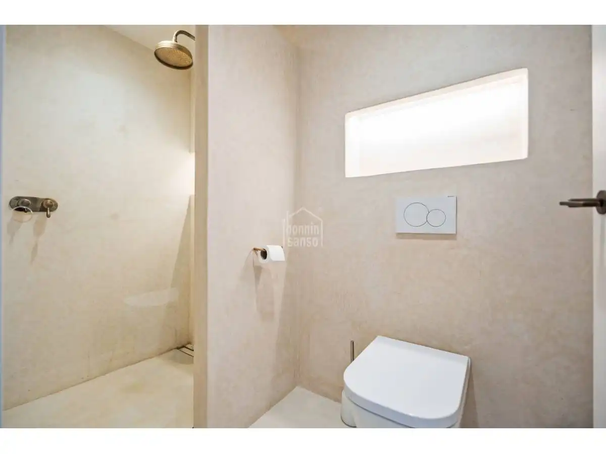 Bany de Apartament en venda en Maó - Mahón amb Calefacció, Terrassa i Piscina