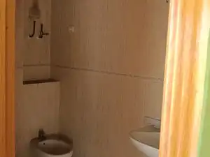 Baño de Oficina de alquiler en Humanes de Madrid con Calefacción