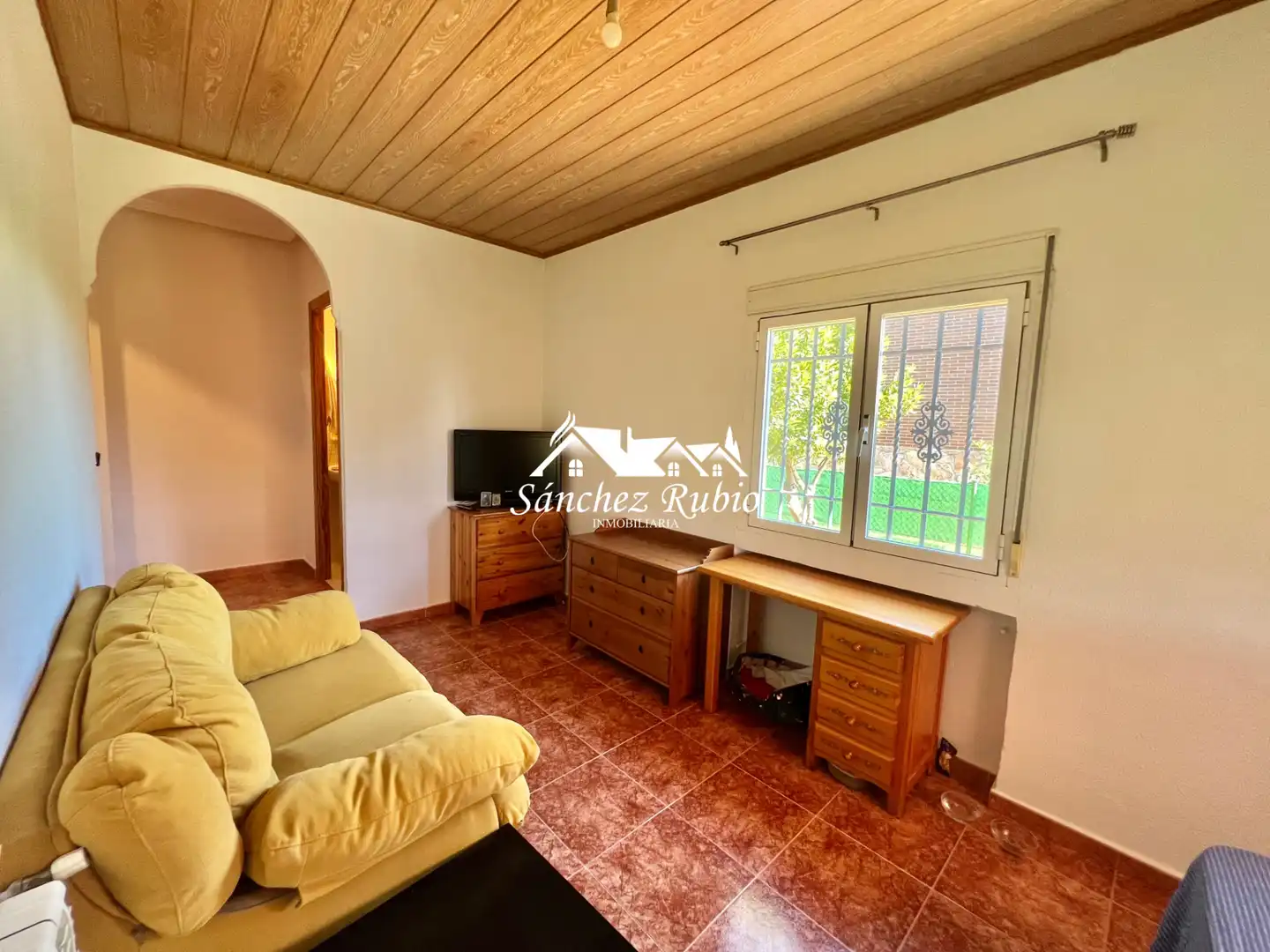 Living room of Houses for sale in Galapagar  with Heating, Private garden and Parquet flooring