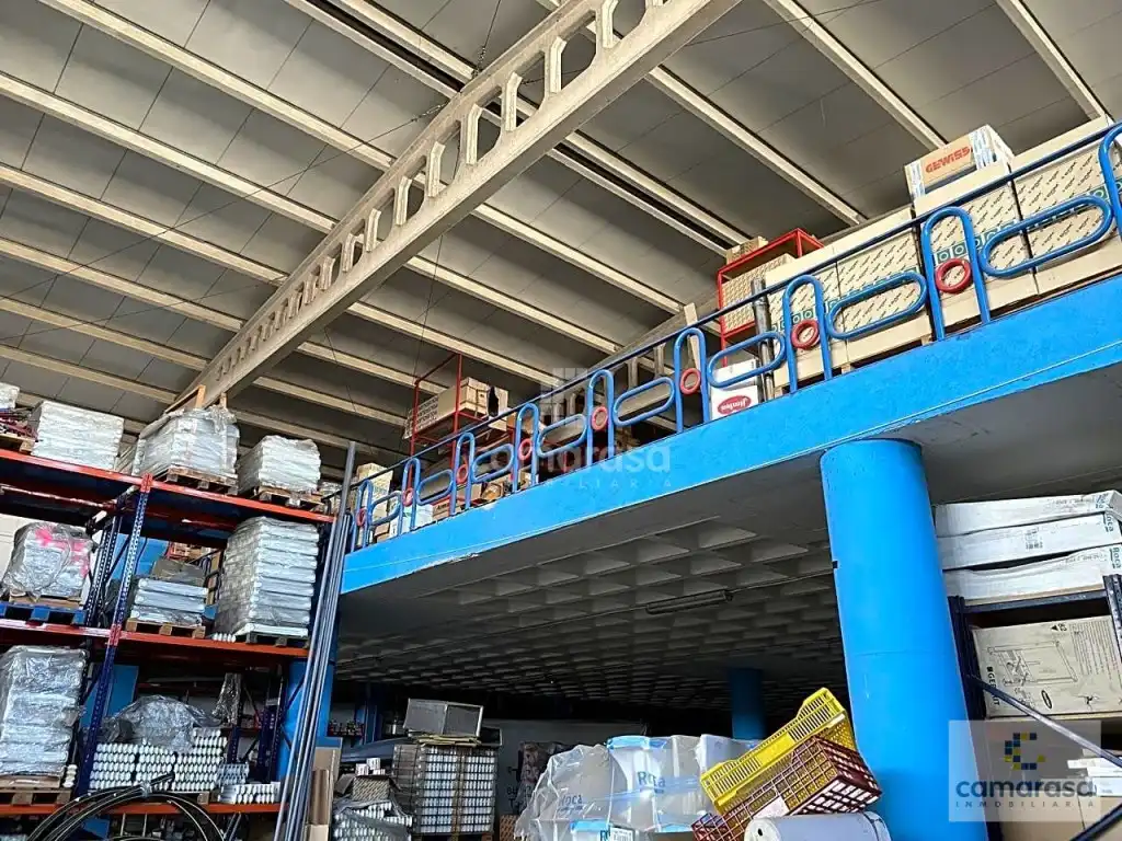 Industrial buildings for rent in Calle Río Órbigo, 9, Hervencias Altas - El Pinar